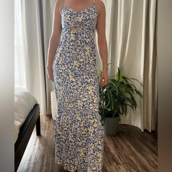 Z Supply Blue and White Floral Cutout Maxi Dress - Picture 7 of 8
